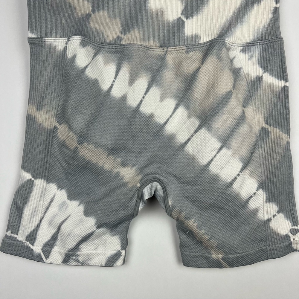 Victoria Secret Pink active women’s bike shorts size M seamless tie dye blue - Picture 6 of 9
